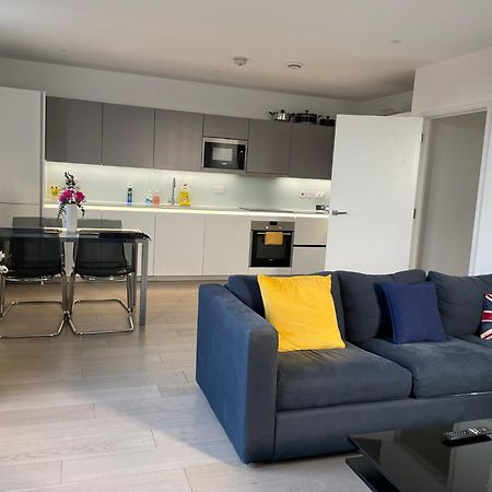 Modern & Spacious Penthouse In North London Apartment ภายนอก รูปภาพ
