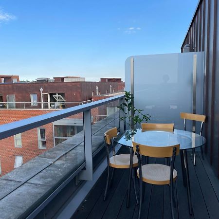 Modern & Spacious Penthouse In North London Apartment ภายนอก รูปภาพ