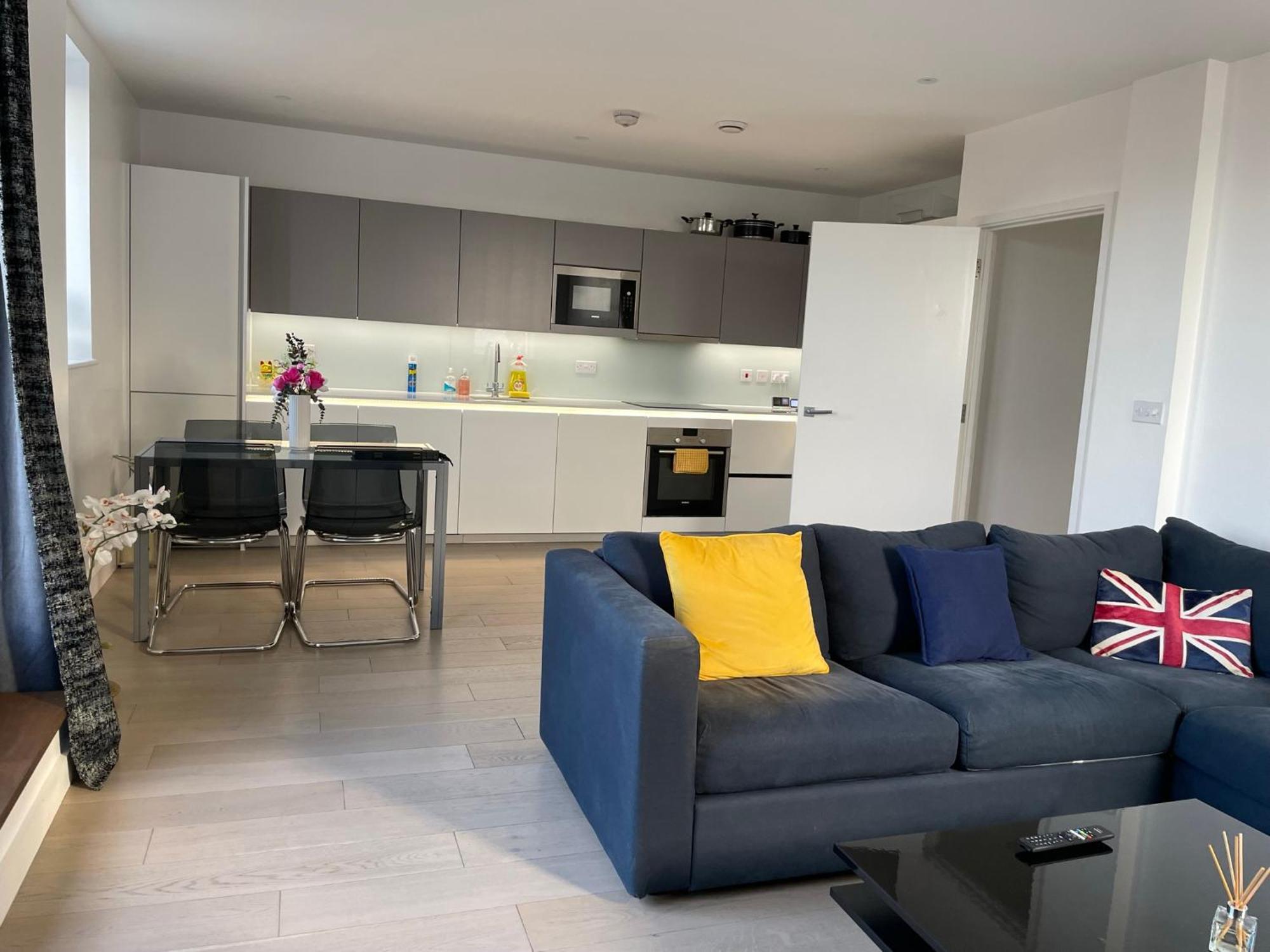Modern & Spacious Penthouse In North London Apartment ภายนอก รูปภาพ